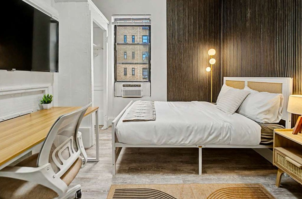 Room 2107 — Studio Basic with Private Shower