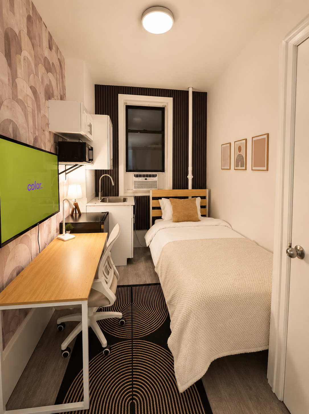 Room 404 — Private Basic with Shared Bathroom