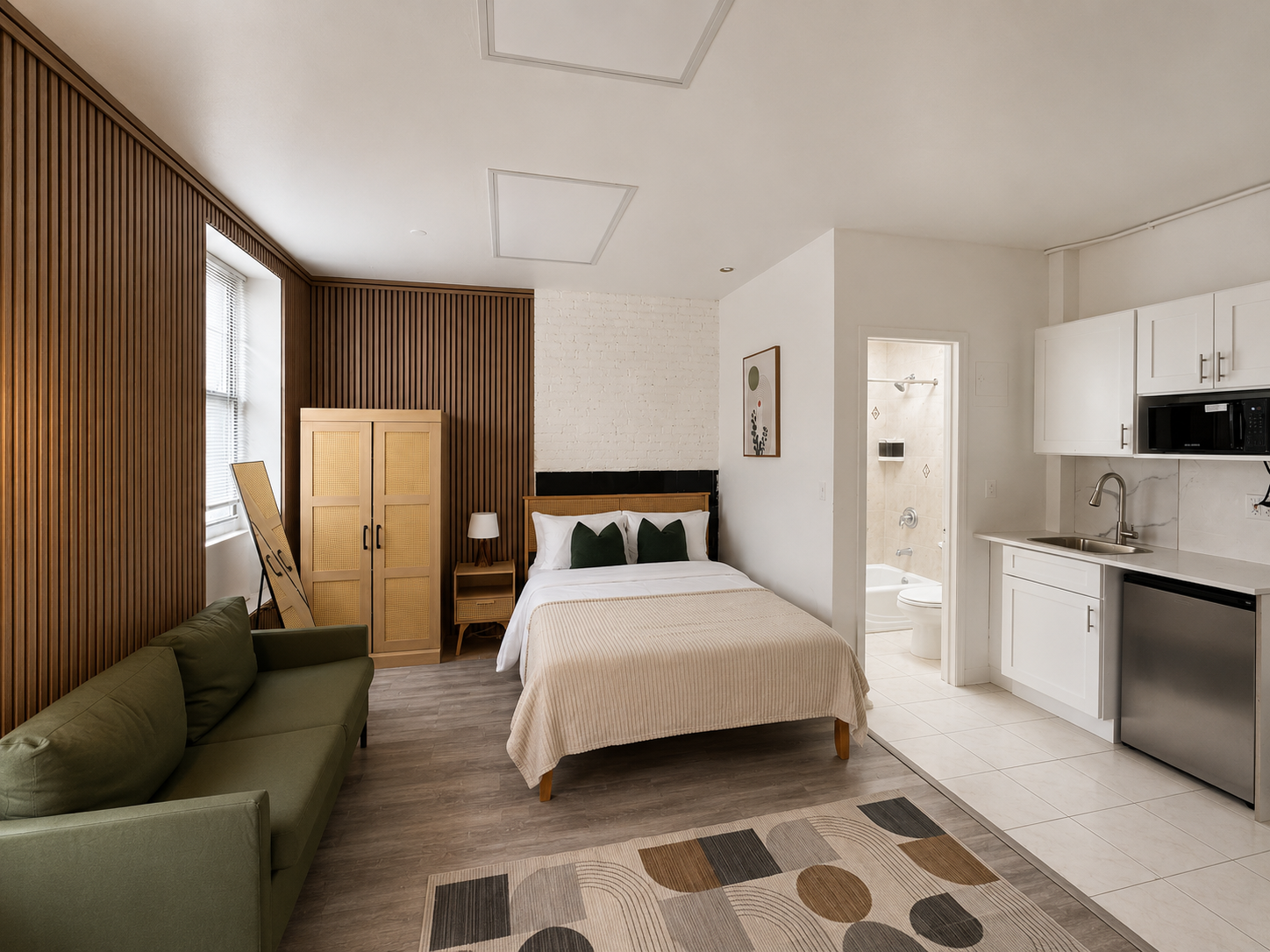 Room 4101 — Studio Basic with Ensuite Bathroom