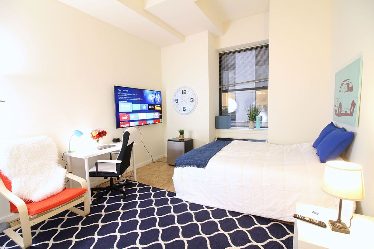 Deluxe Room - FiDi